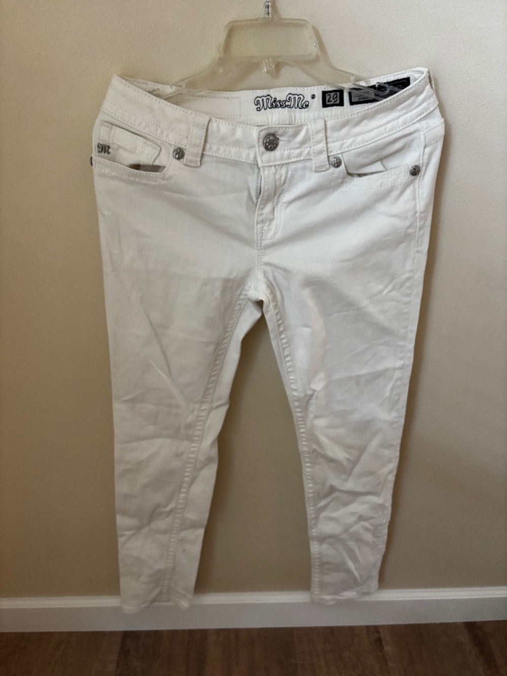 Miss Me Skinny Jeans White Pockets size 29 mid rise